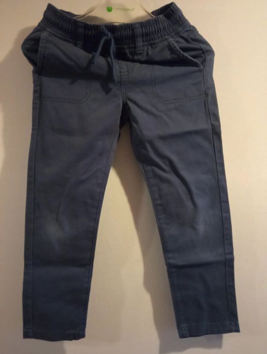 Spodnie materiałowe chłopięce rozm. 7 lat