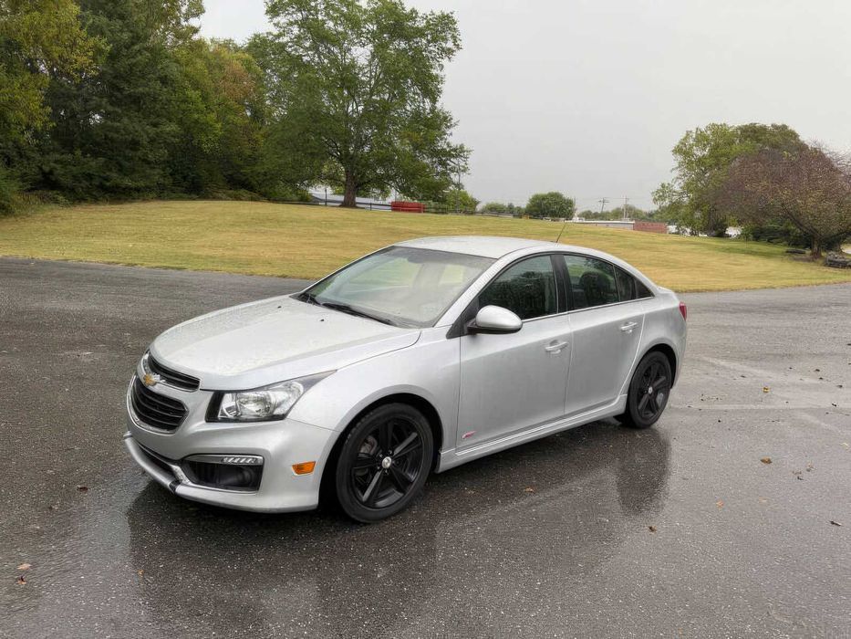 Chevrolet Cruze 2LT Auto      2015