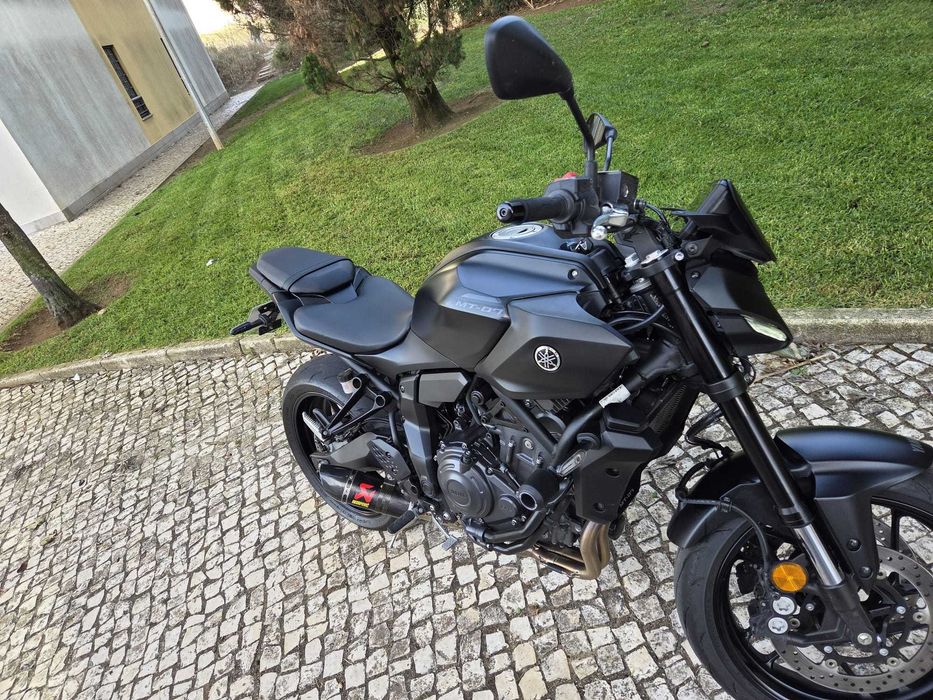 Yamaha MT-07 Tech Black MY2025 (Abril/25)