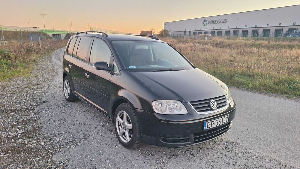 VW TOURAN, DSG, 7 osobowy Webasto