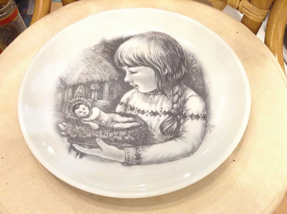 Prato de Natal Vista Alegre 1977 nº 7 Coleção Festa de NATAL