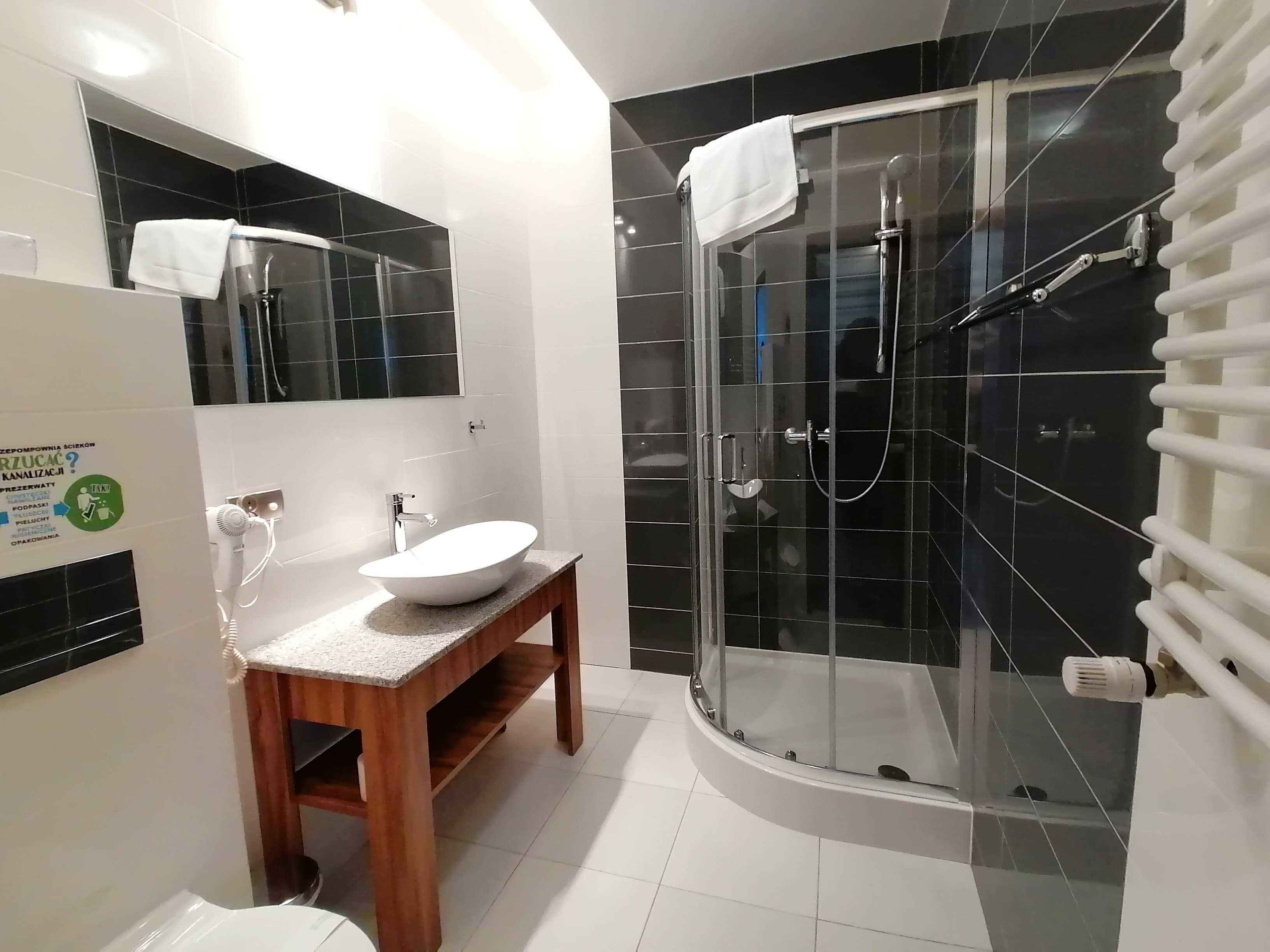 Apartamenty nad jeziorem,26os., bezpośredni dostęp do wody