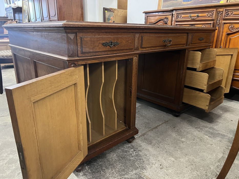 Stare drewniane biurko gabinetowe/dwustronne/Raty