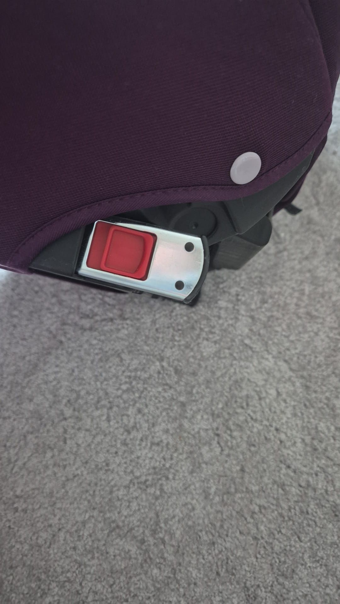 Fotelik cybex silver 9-36kg, model różowy z fioletem z roku 2023.