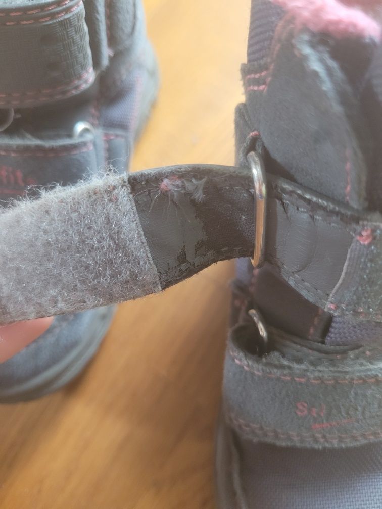 Zimowe buty botki dla dziewczynki 25 Gore-tex Super fit