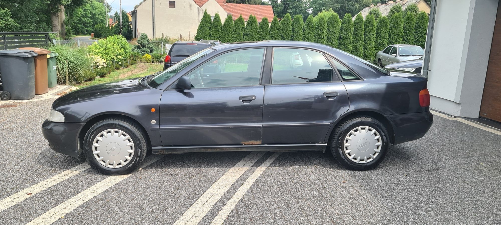 Audi A4 B5 1.6 benzynan,sedan,BDB stan