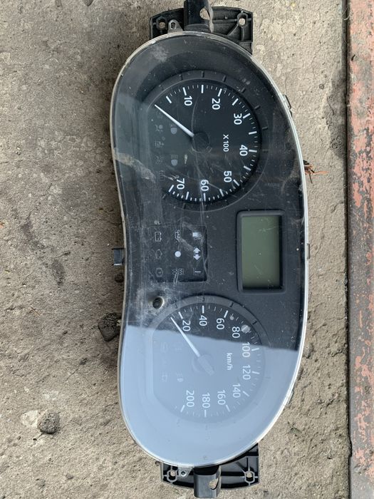 Приборная панель Dacia Logan, Renault Logan