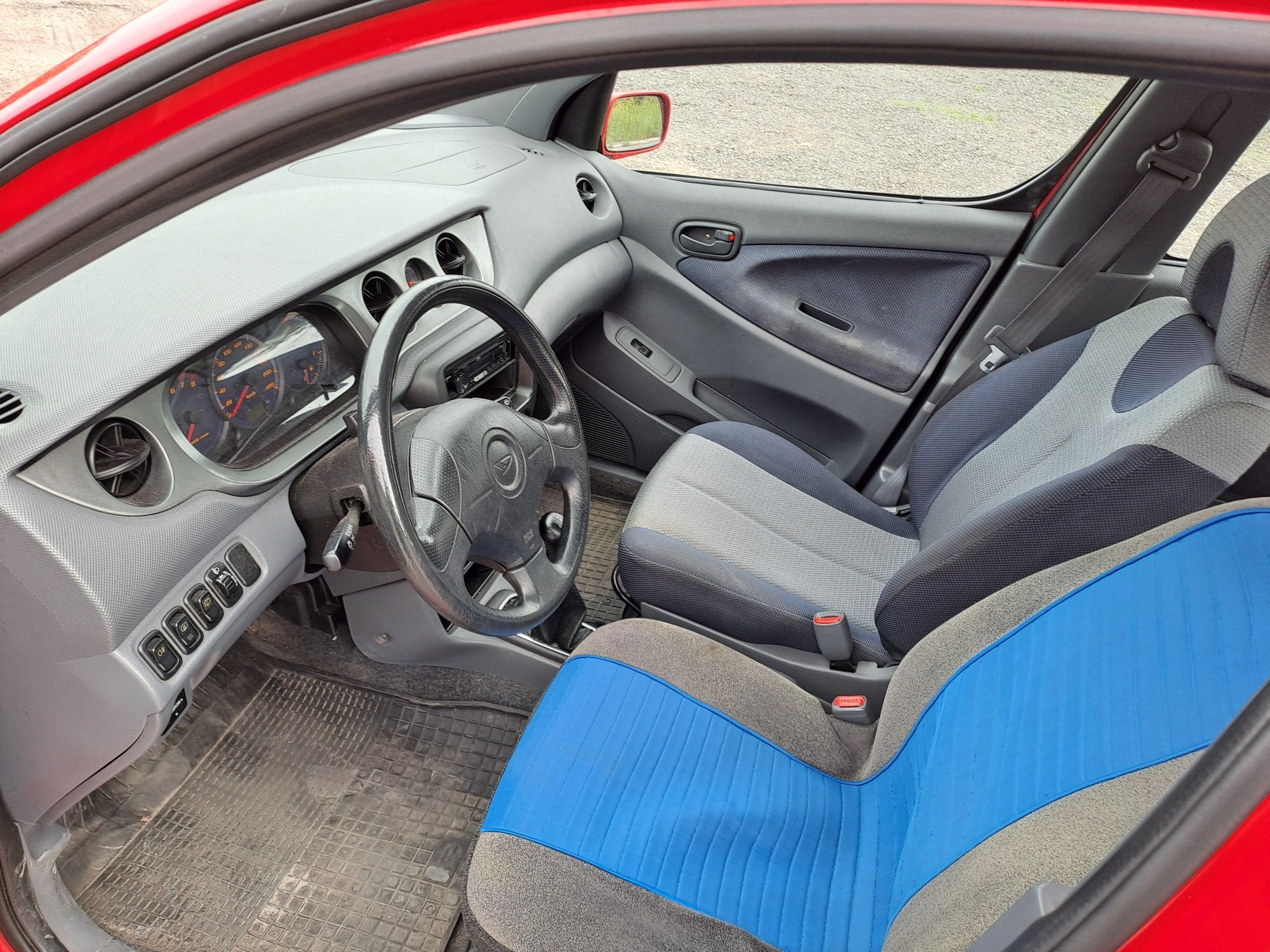 Daihatsu YRV 1,3 benzyna,  długo opłaty