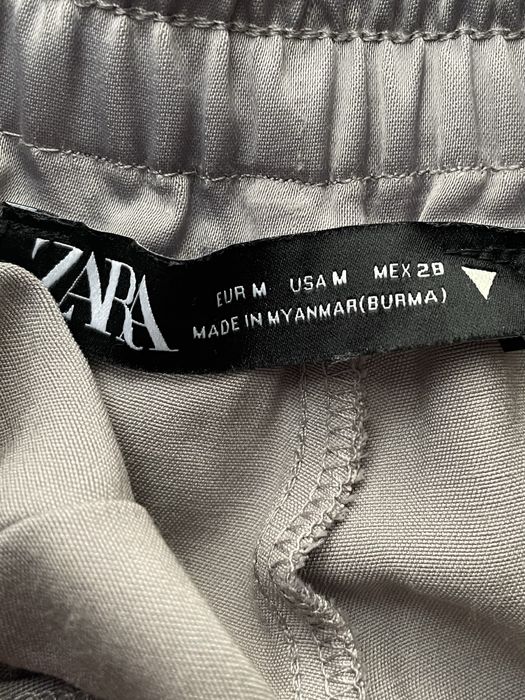 Жіночі брюки ZARA