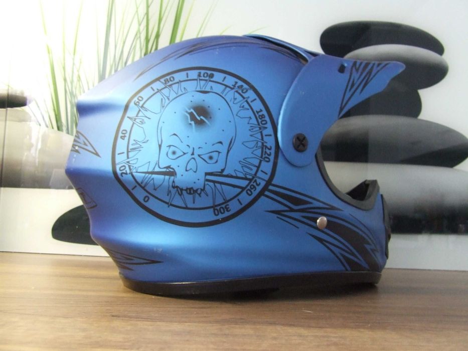 Sprzedam kask na hulajnogę, rower firmy JST