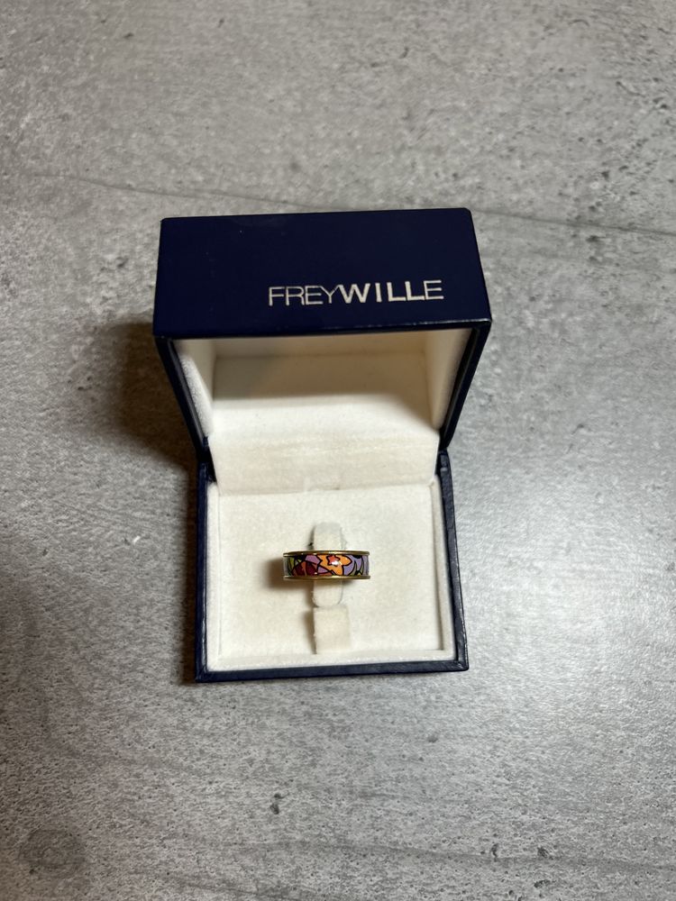 Каблучка Freywille