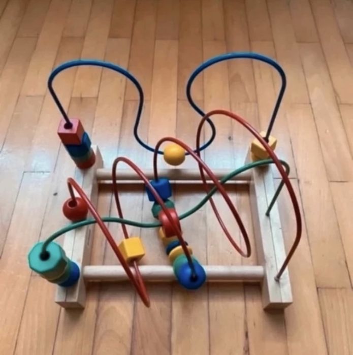 Słuchawki / drewniana zabawka edukacyjna