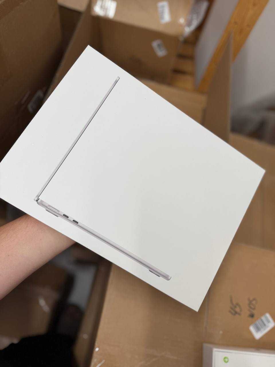 MacBook Air 13,6" M4 16/256GB Silver 2025 (MW0W3) NOWY