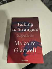 Talking to Strangers - Livro como novo