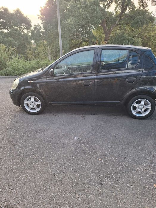 Vendo toyota yaris d4d diesel excelente estado de conservação