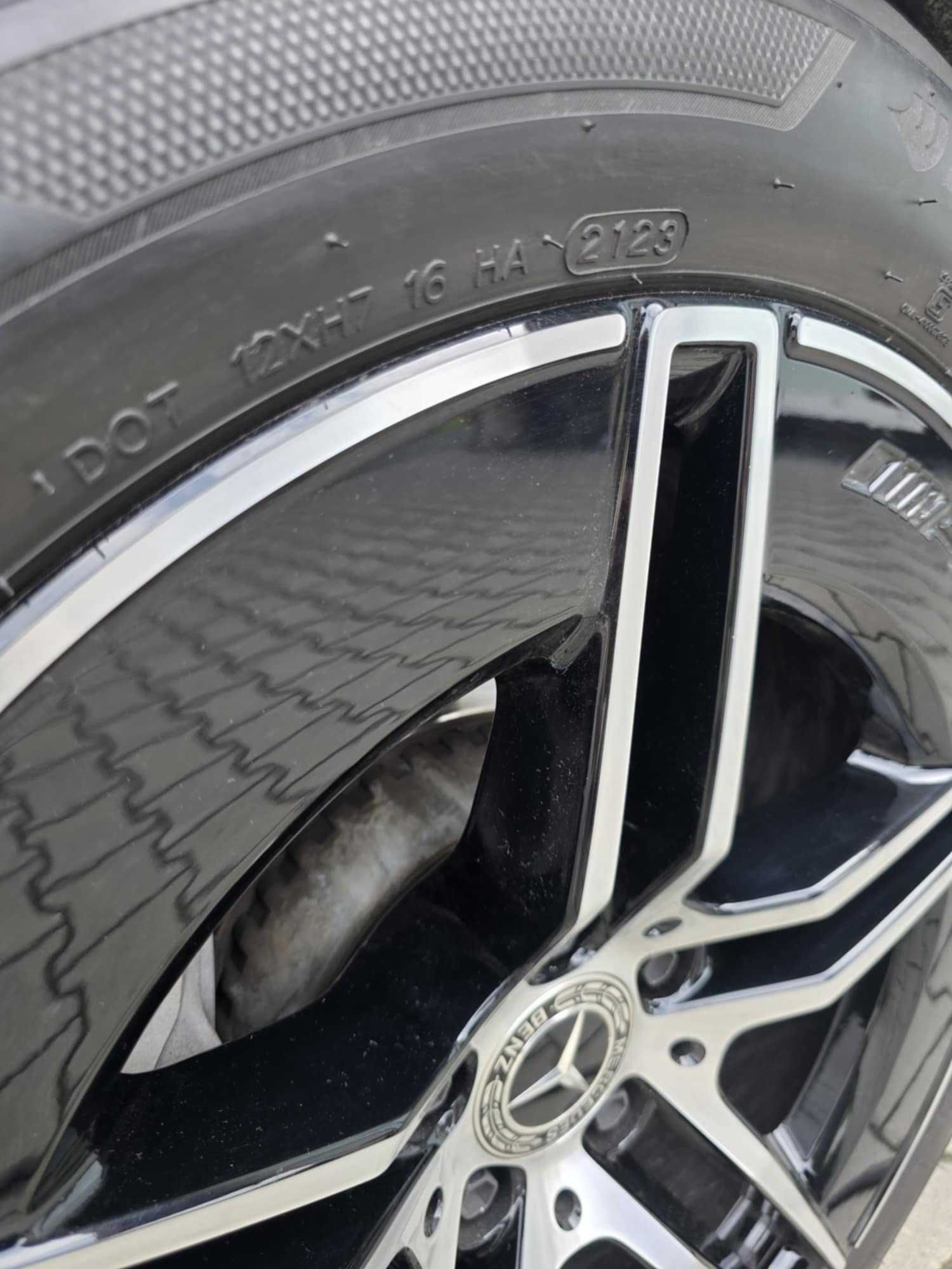 Oryginalne felgi AMG 19" + opony Hankook – Stan IDEALNY