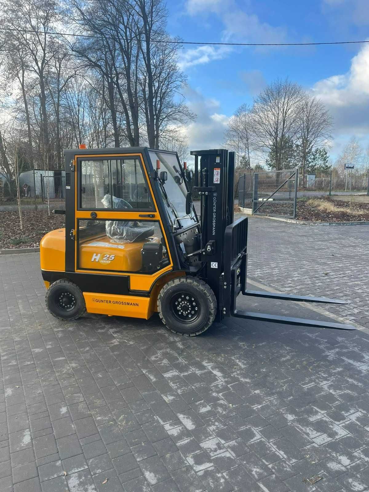 Nowy Wózek widłowy 2.5T kabina, Gunter  Grossmann  3 lata gwarancji