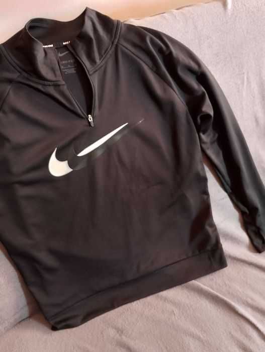 NIKE+ BIG STAR. Paka ubrań.