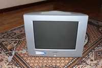 Monitor CRT Sony Trinitron color