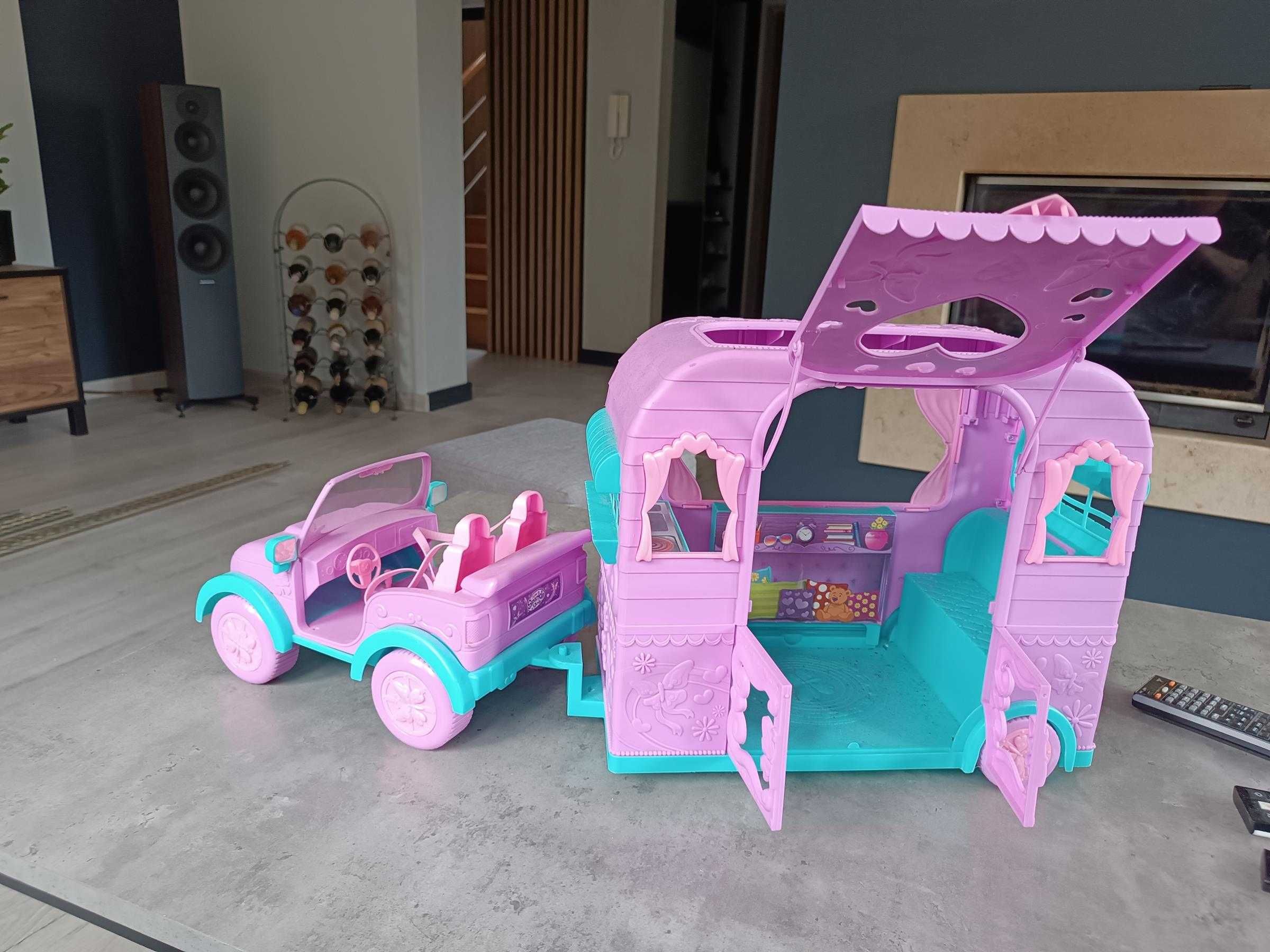 samochód z przyczepą Barbie