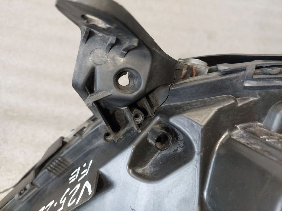 Ótica / farol direita OPEL Vectra C