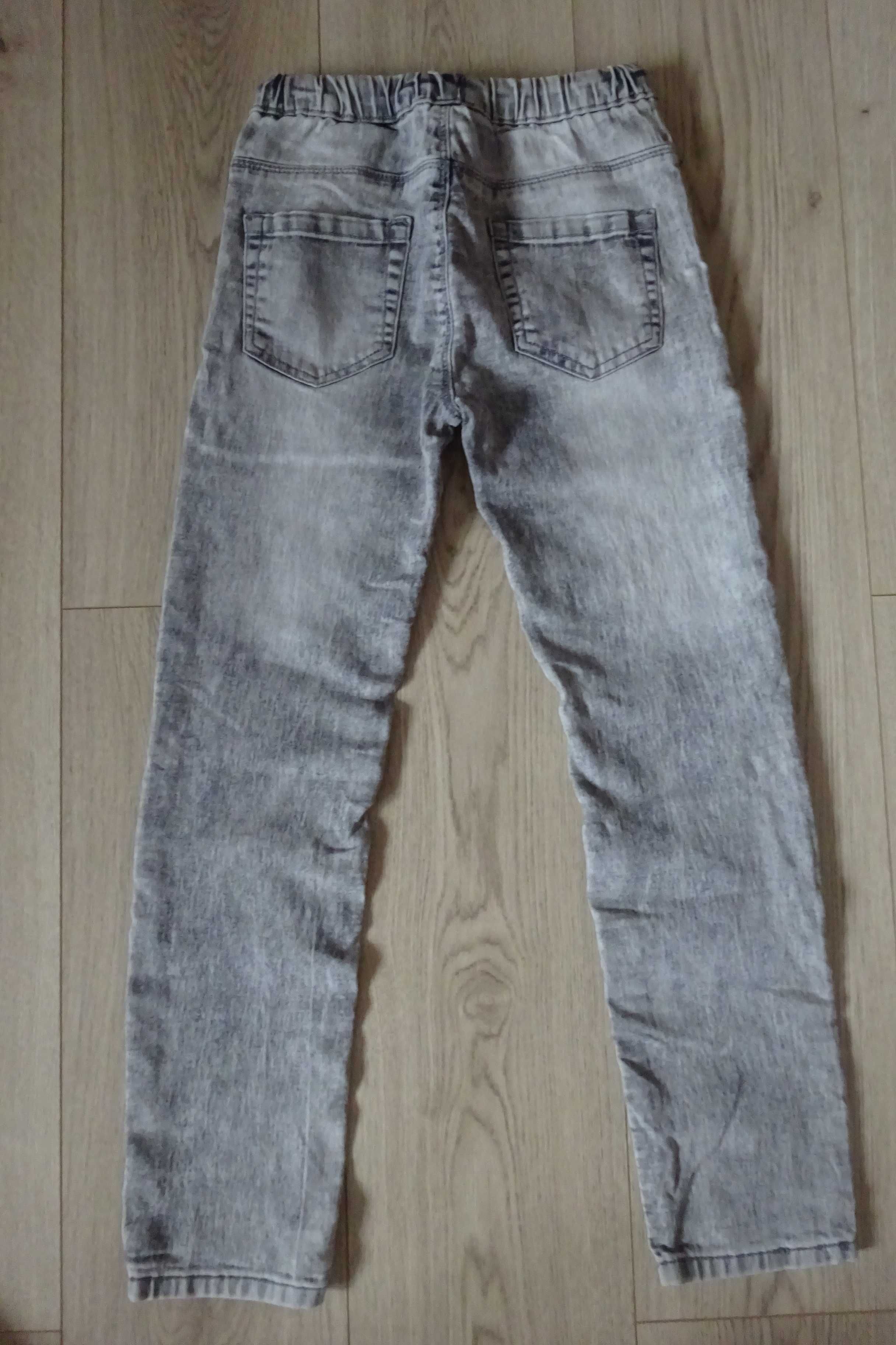 NOWE z metką jeansy chłopięce na gumce r. 140 - Zeeman