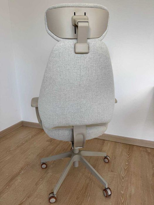 Cadeira GRUPPSPEL (Ikea)