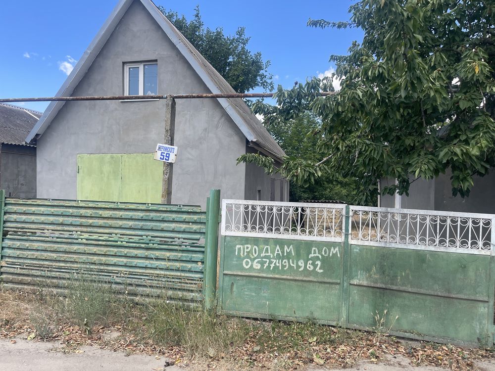 смт.Лиманське Роздільнянський р-н.газ ,вода,хорошее место положение
