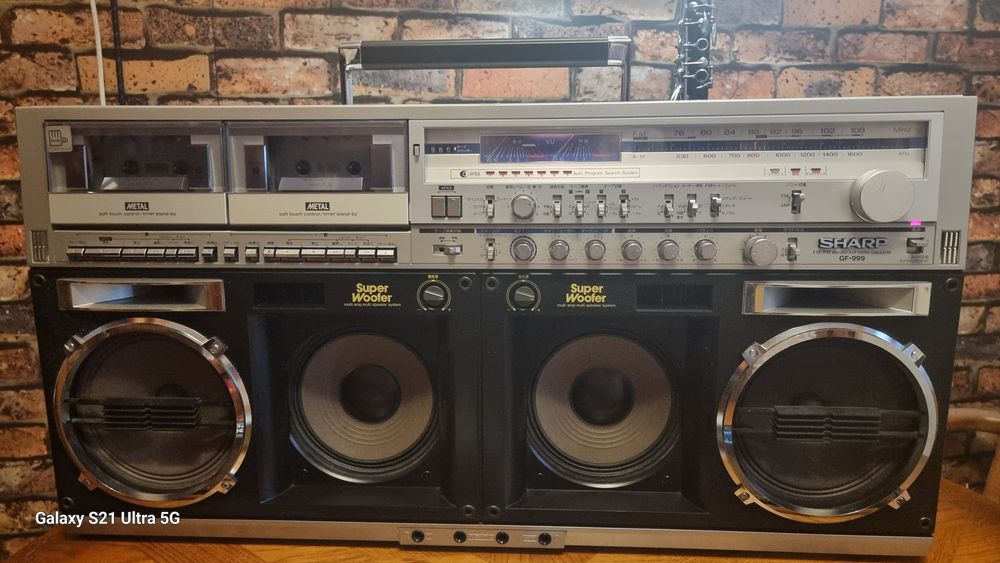 Sharp GF999 The Searcher-W