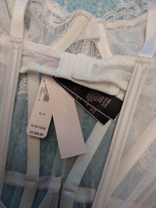 Body Victoria's Secret S stringi biale zapinki do ponczoch