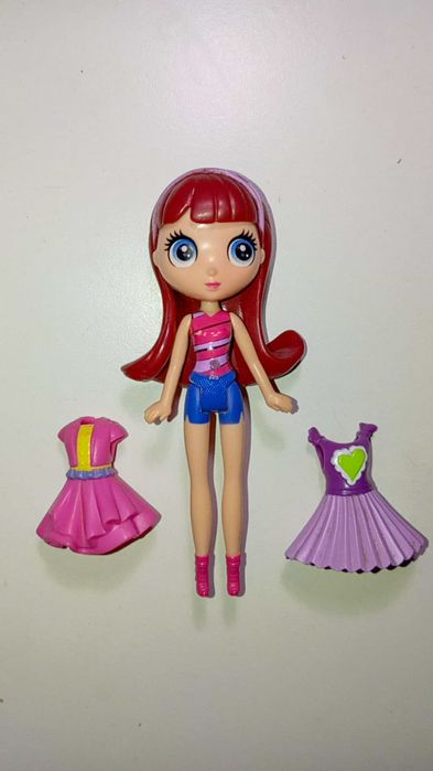 Laleczka LPS + 2 dodatkowe sukienki