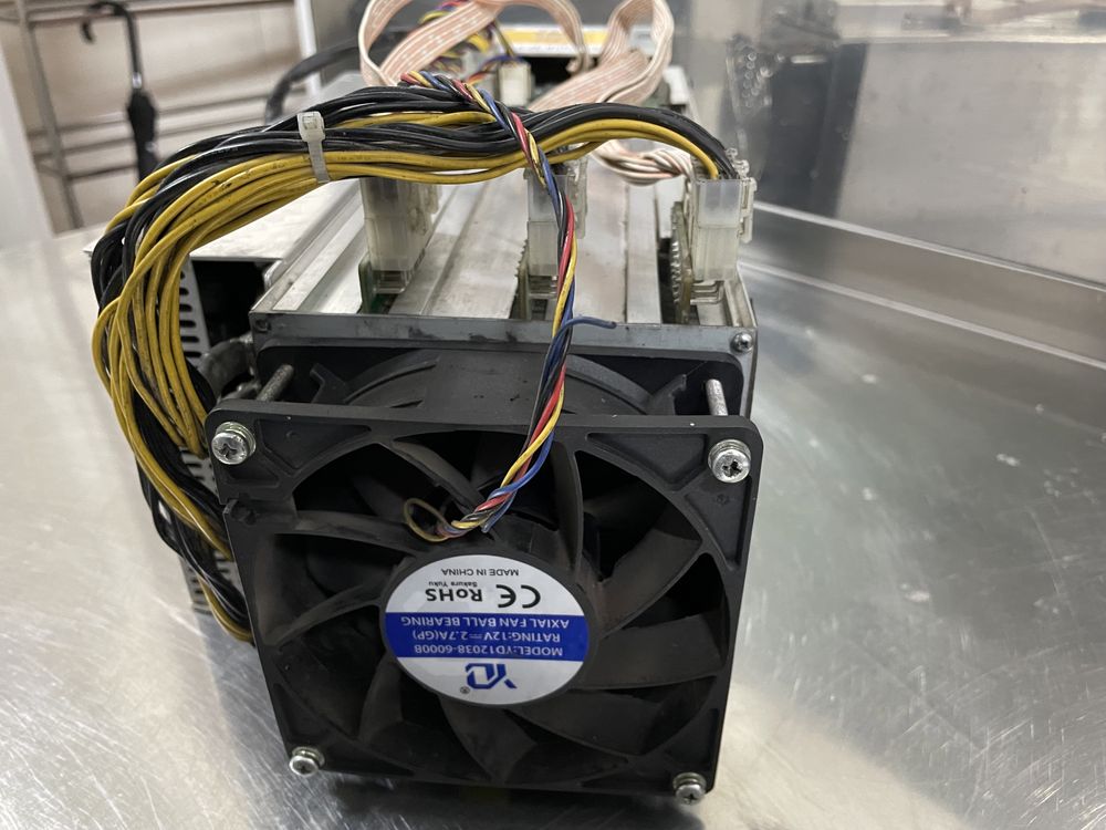 Bitcoin miner Innosilicon T2