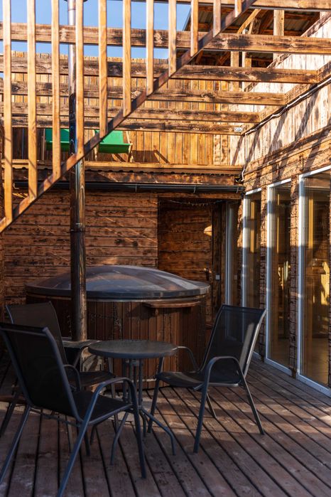 Дом с чаном и сауной в Киеве + PS4--555.biz.ua