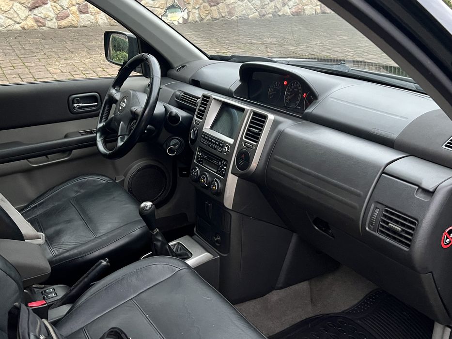 Nissan x- trail 4x4 2,5 бензин