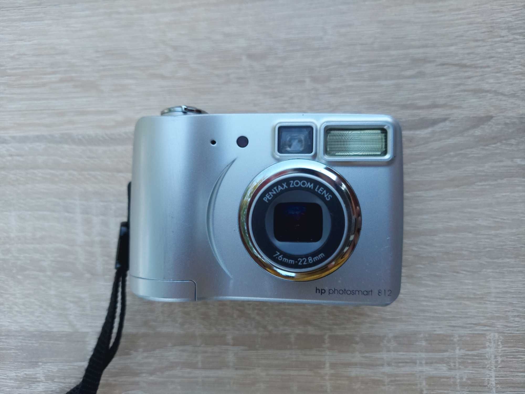 HP PhotoSmart 812 – 2002r.