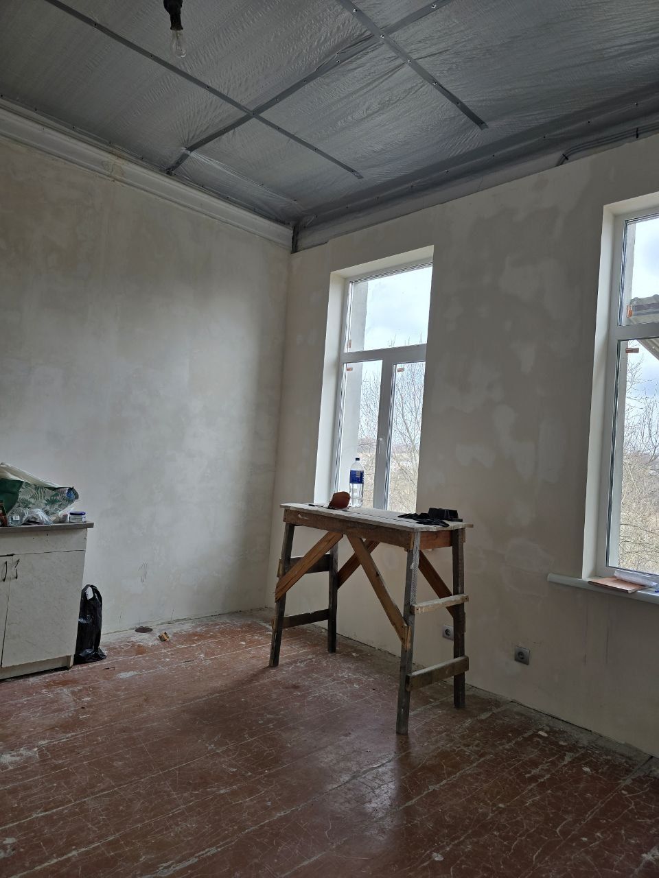 Вперше у продажу будинок на березі ставка у Дергачах