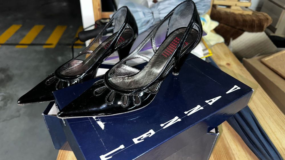 Sapatos Verniz Pretos Salto Alto