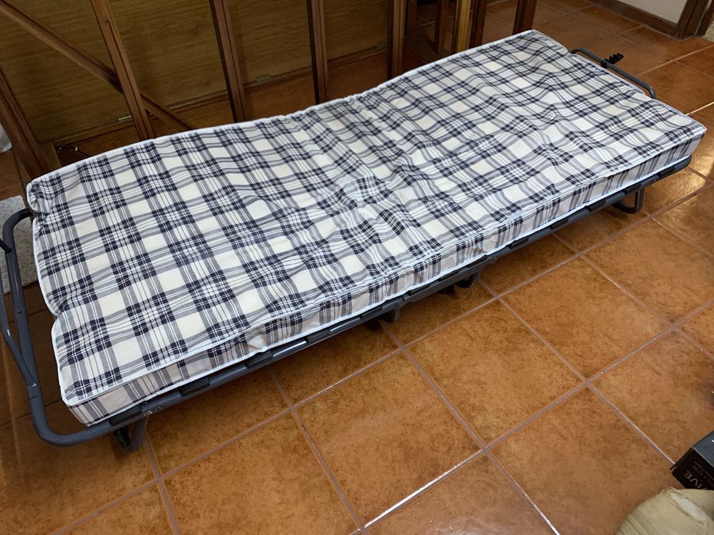 Diva/cama como novo!