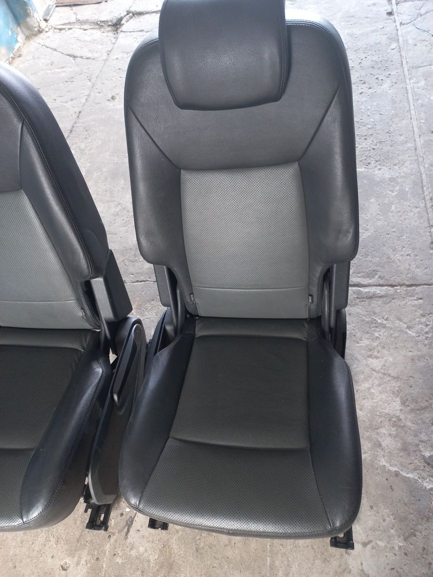 Fotele 2 rząd ford s-max galaxy przesuwane