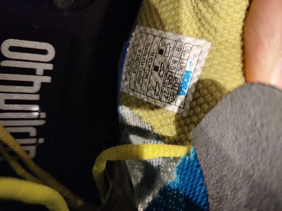 Кросівки для бігу Hoka