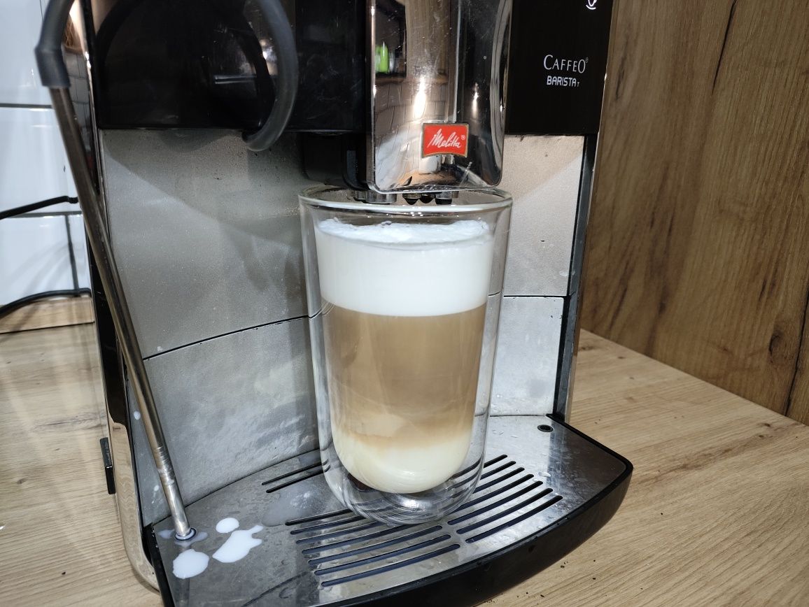 Automatyczny ekspres ciśnieniowy do kawy Melitta Barista T