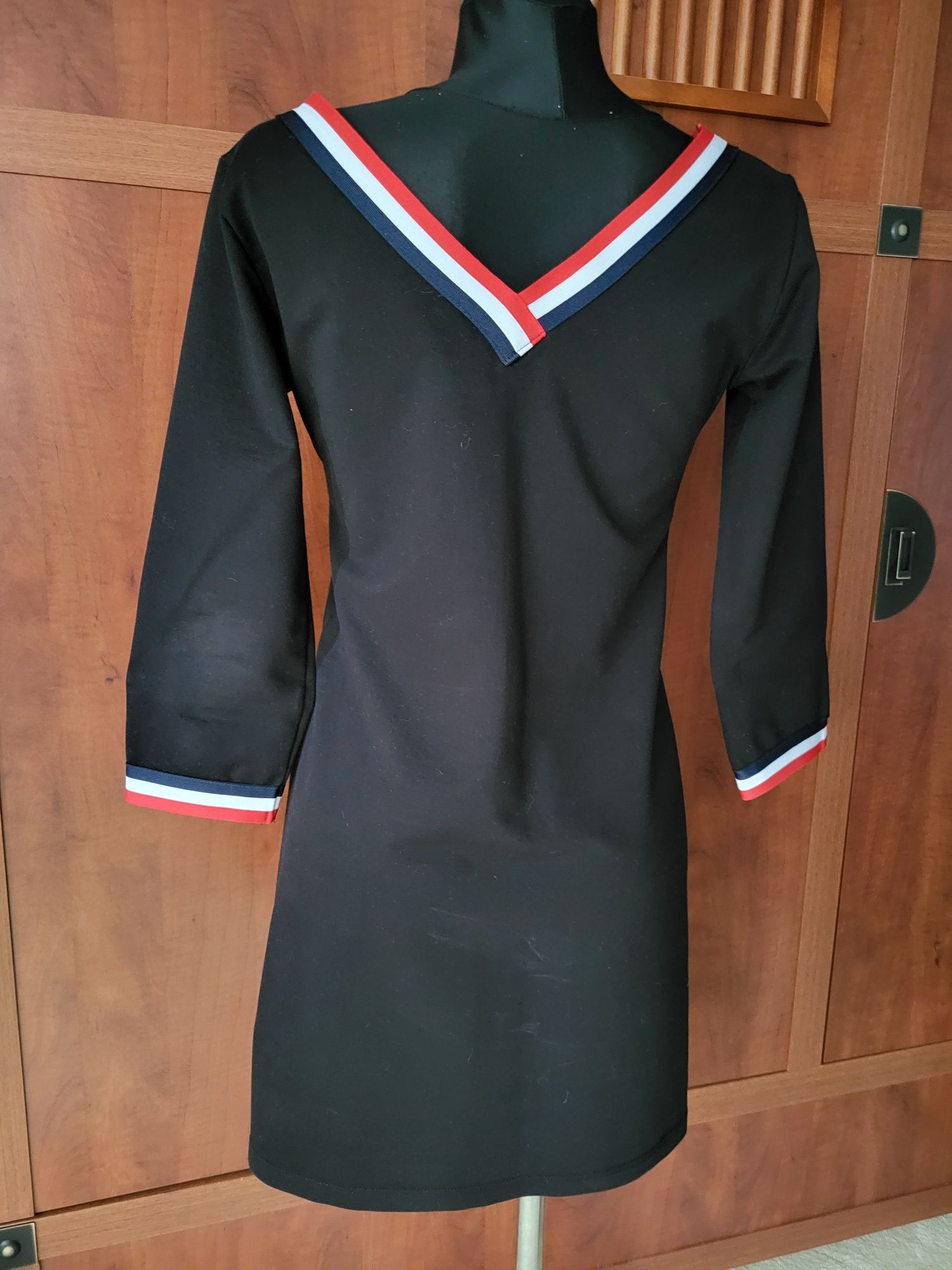Sukienka czarna roz 38