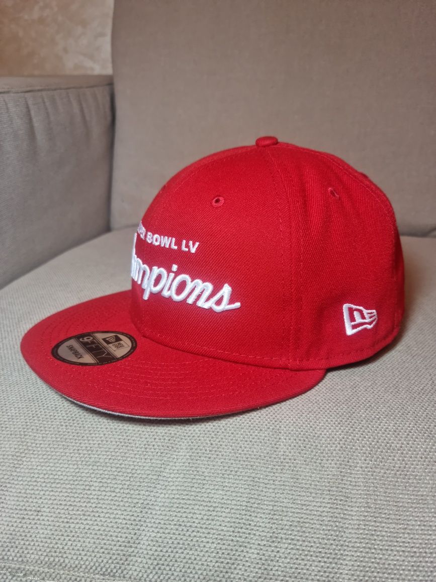 Кепка Tampa Bay Buccaneers New Era Super Bowl LV Champions Retro Scrip