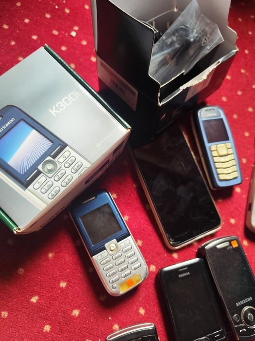 Telefon/telefony/stare