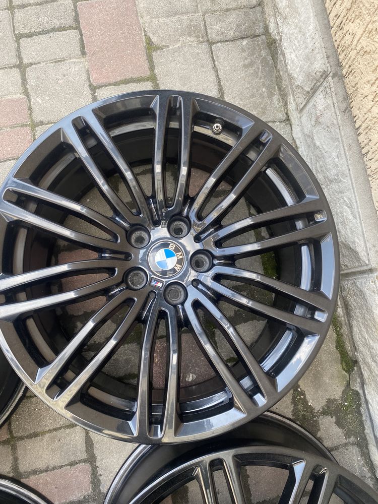 Диски BMW r19 5x112 8-9j Et 30-44 m style