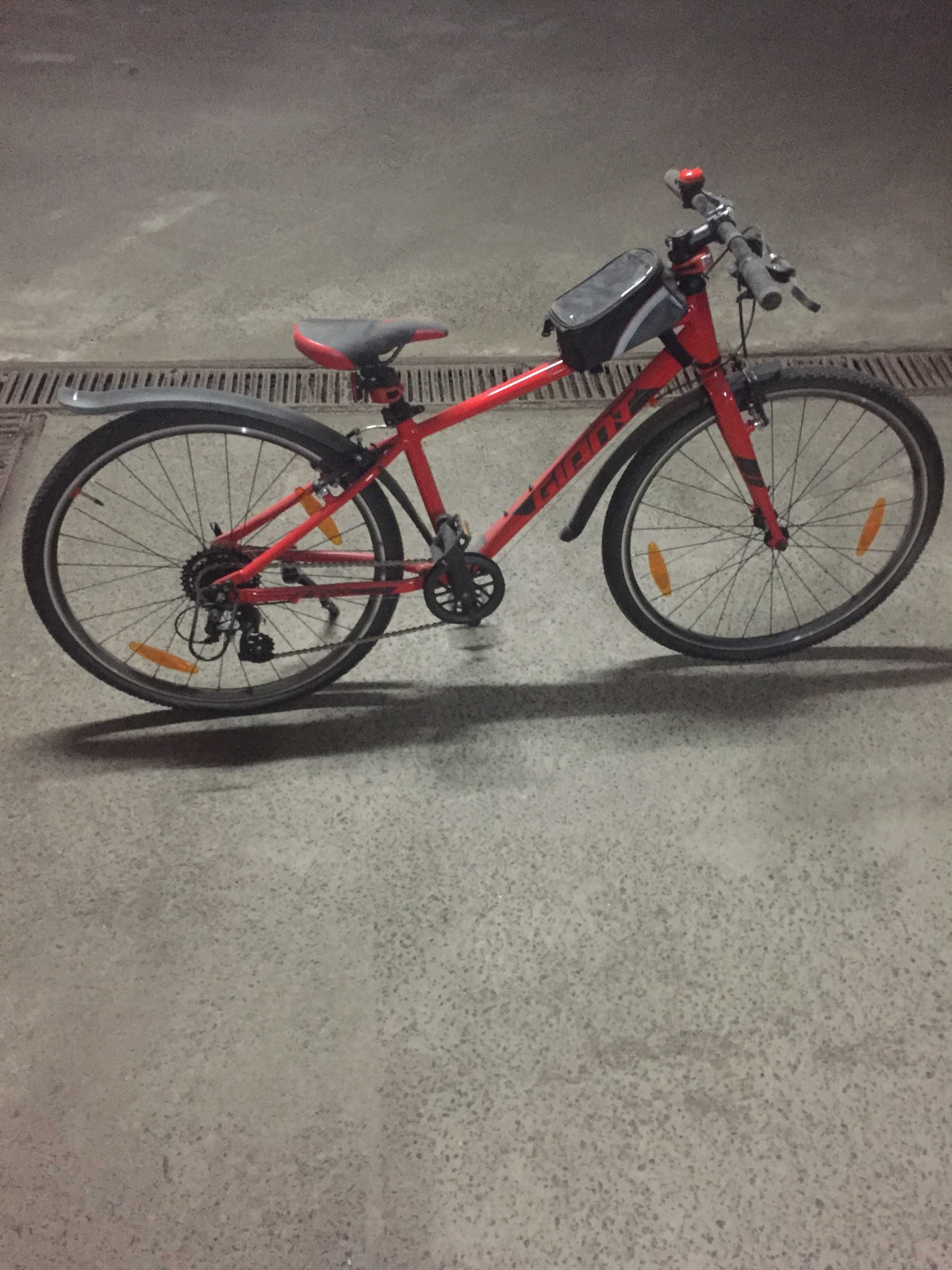 Велосипед Giant ARX 26 2021 –червоного кольору