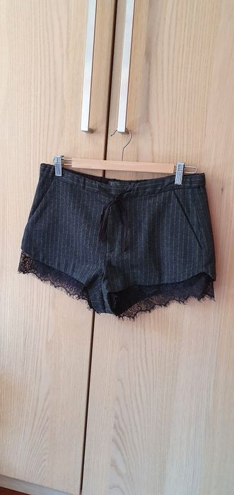 Calções de lã com renda Tamanho M (Zara)