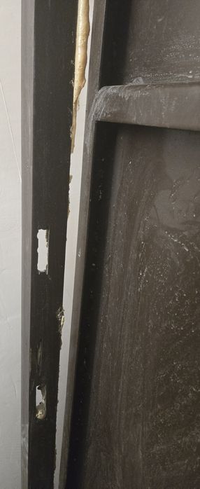 Продам двери входные металлические