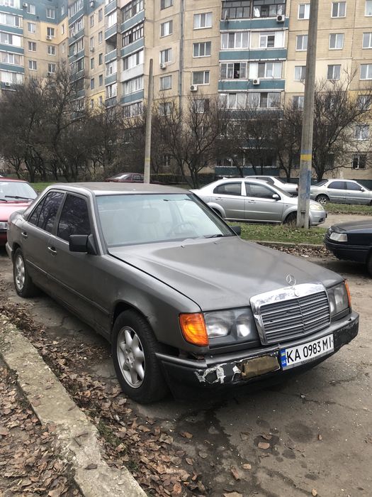 Продам Mercedes Benz w124 2.3