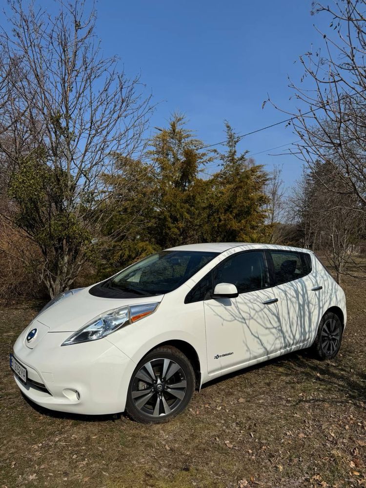 Nissan Leaf SL  2016